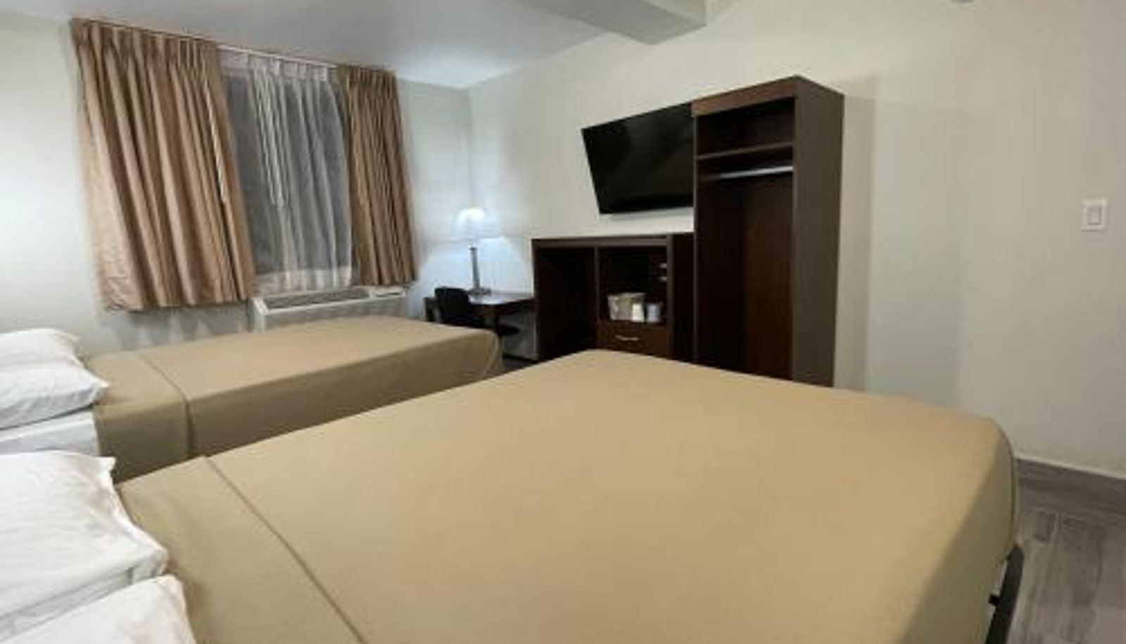 Info - Hotel 369 Brooklyn