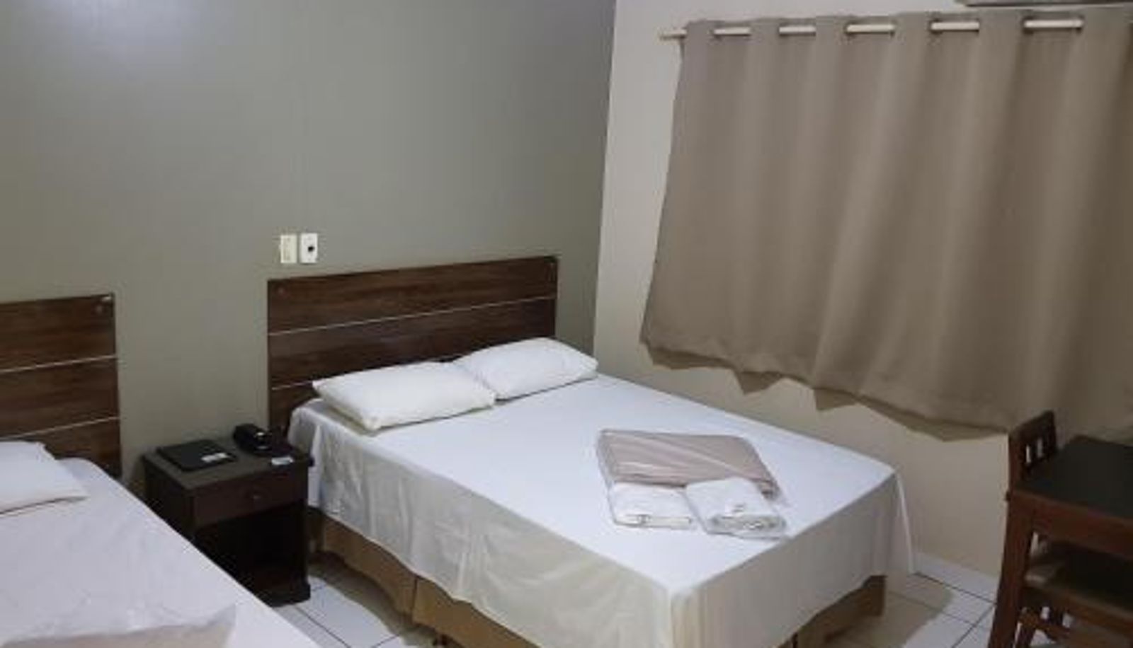 Dreibettzimmer - Hotel Recreio dos Bandeirantes