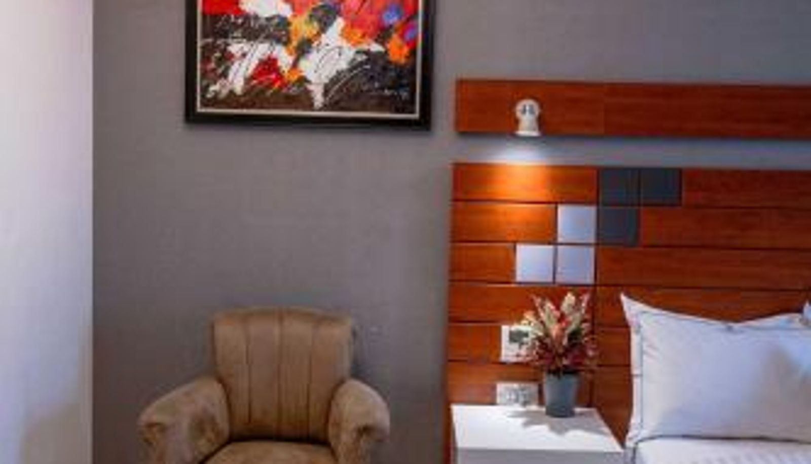 Room - Charleson Luxury Hotel
