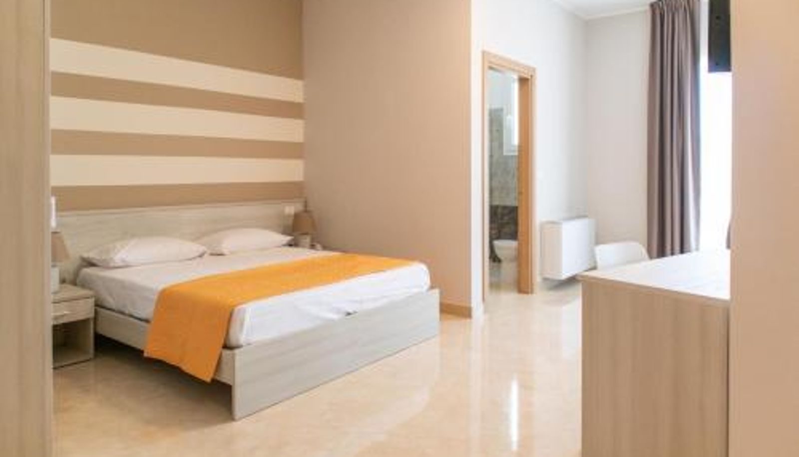 Habitación - Karpignàna Hotel