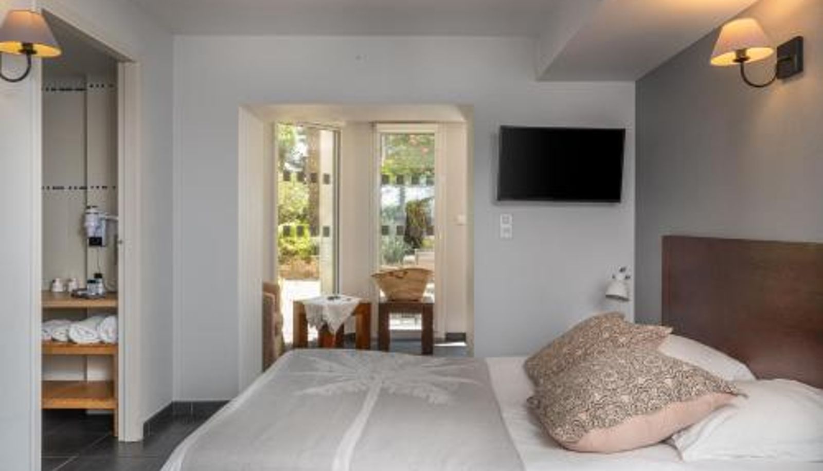 Room - Logis Hôtel de la Pointe du Cap Coz