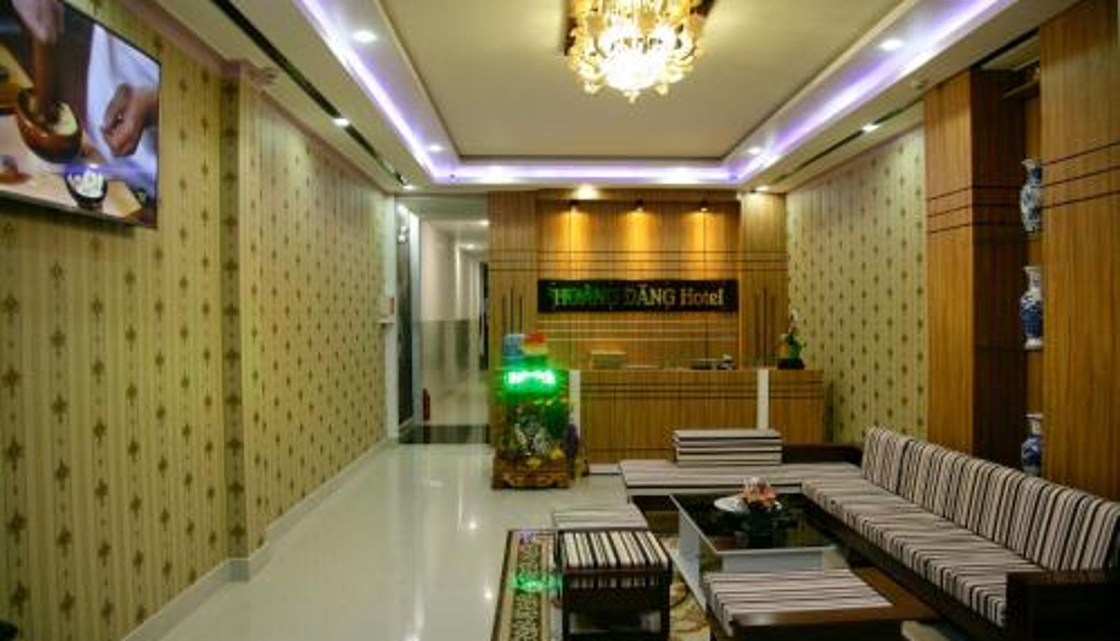 Reception - Hoang Dang Hotel