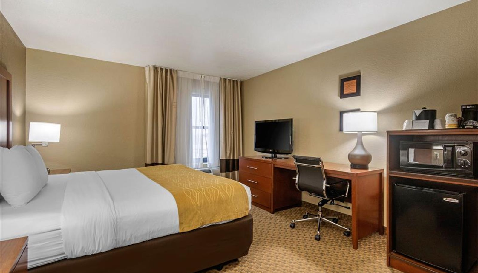 Room - Comfort Inn & Suites Springfield I-44