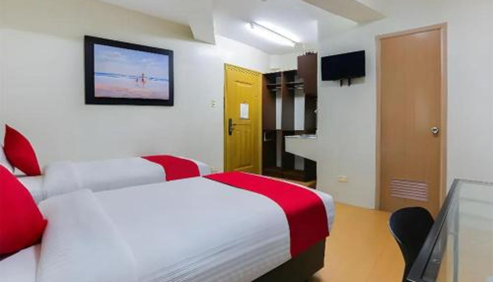 Room - Anglo Residences Manila