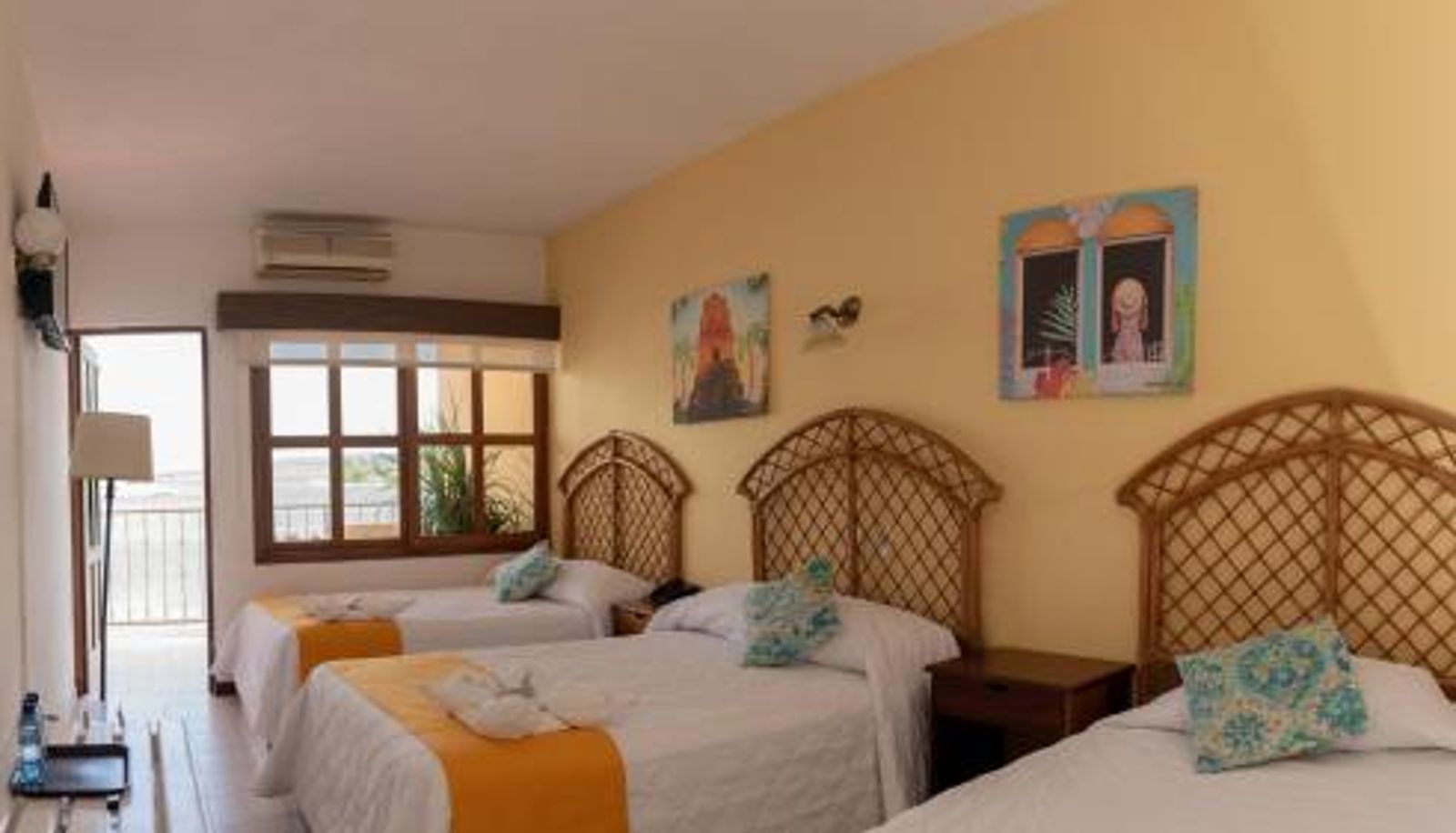 Room - Hotel Santana