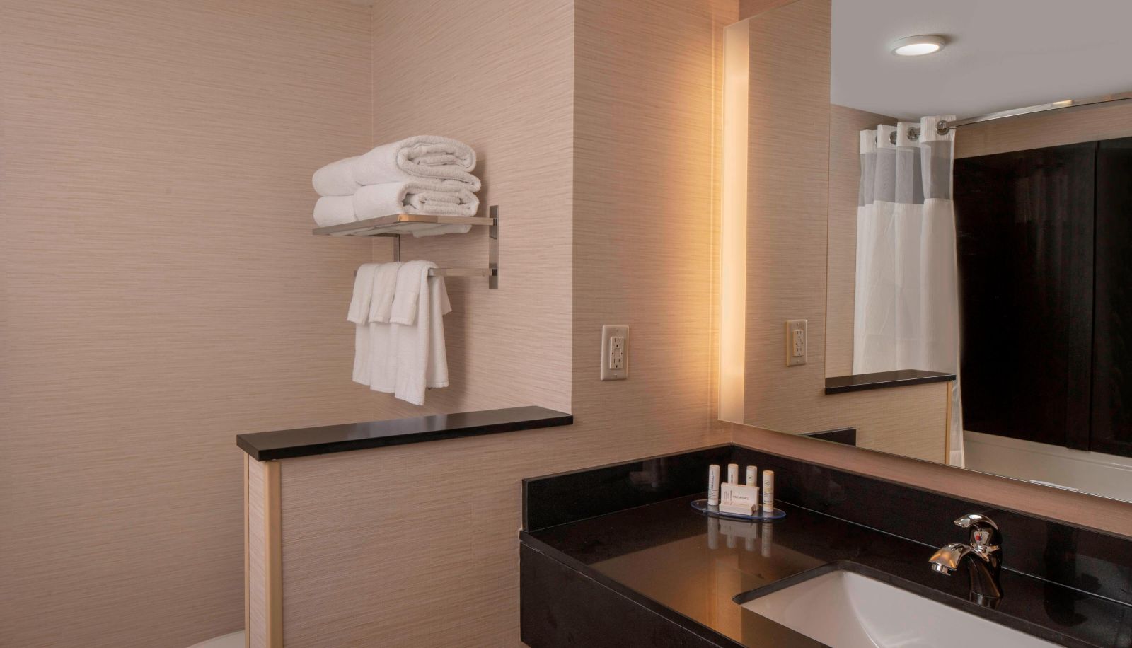 Zimmer - Fairfield Inn and Suites by Marriott Batesville