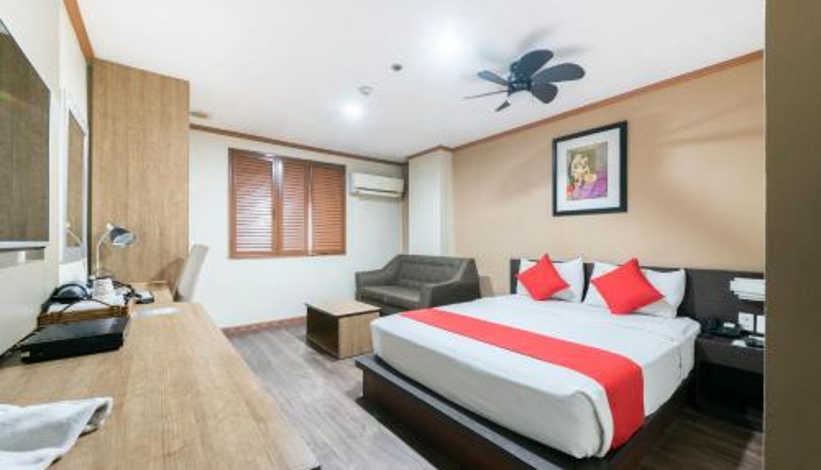 Room - DG Grami Hotel