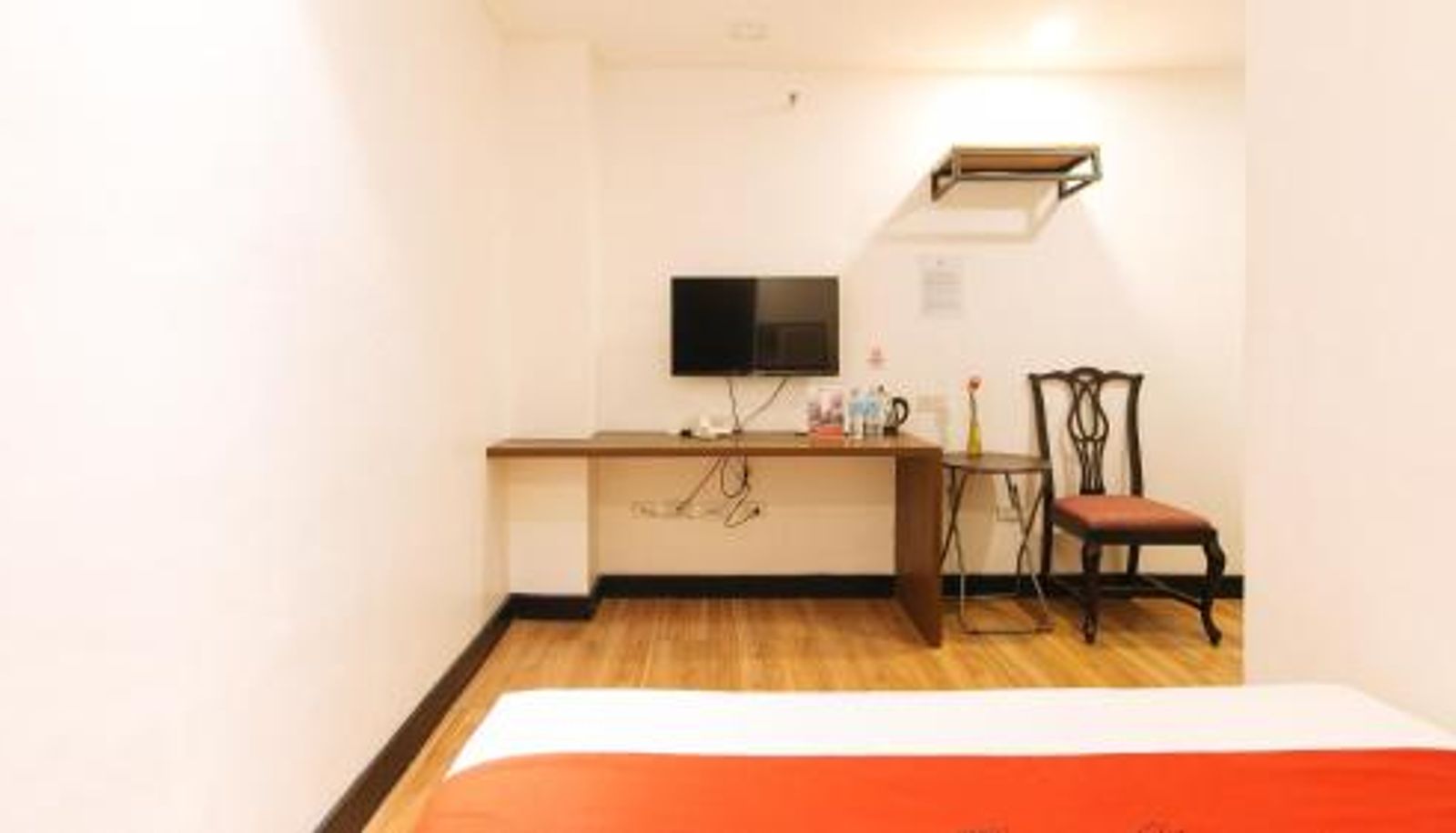 Información - RedDoorz Plus at MM Hotel Las Pinas former RedDoorz Plus Near Bamboo Organ