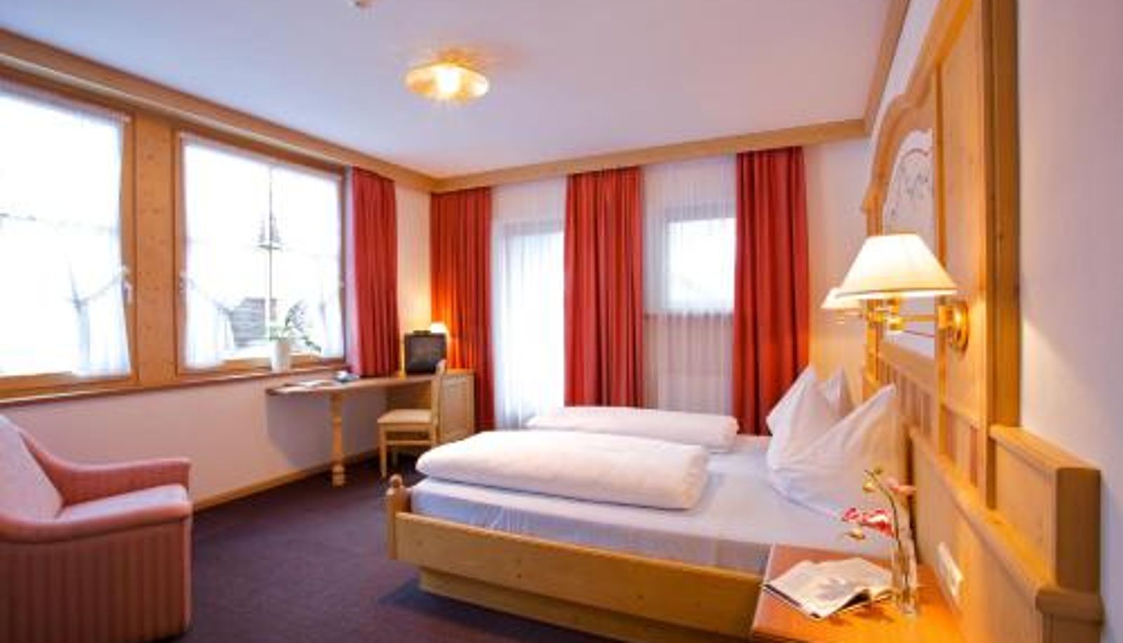 Room - Hotel B&B Pardeller