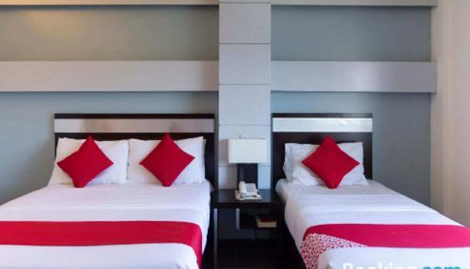 Camera per famiglia - East View Hotel