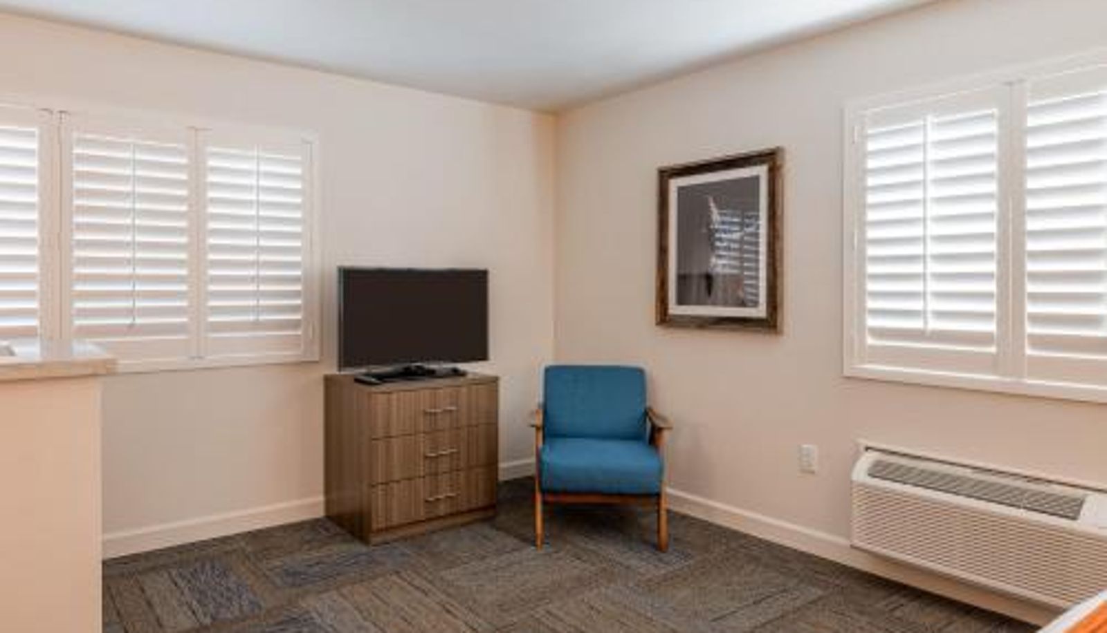 Info - Inn At Moss Landing Point