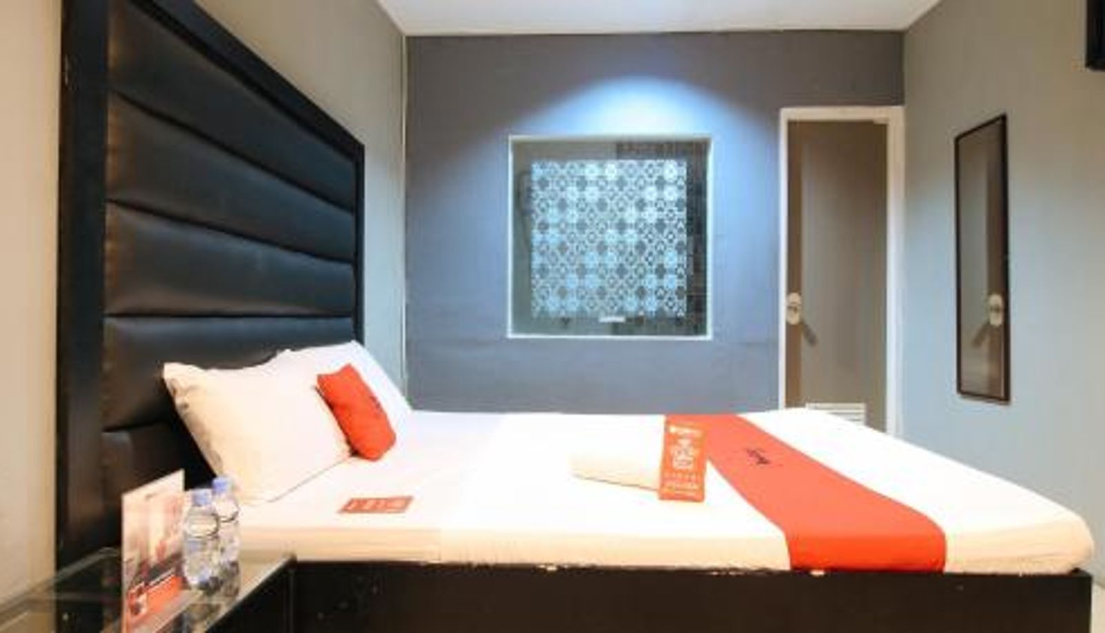 Info - RedDoorz @ P Florentino Street Sampaloc Manila