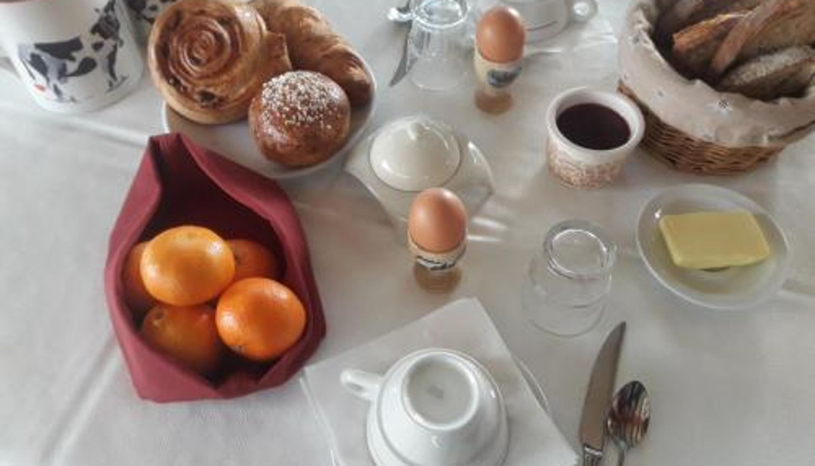 Frühstücksraum innerhalb des Restaurants - Hôtel Le Mont Jorat