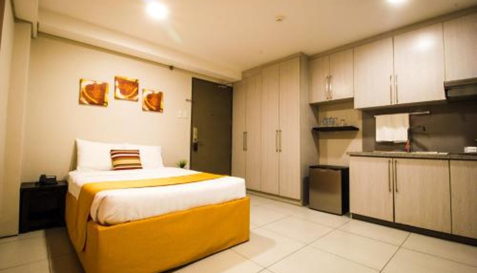 Kamer - Jade Hotel and Suites