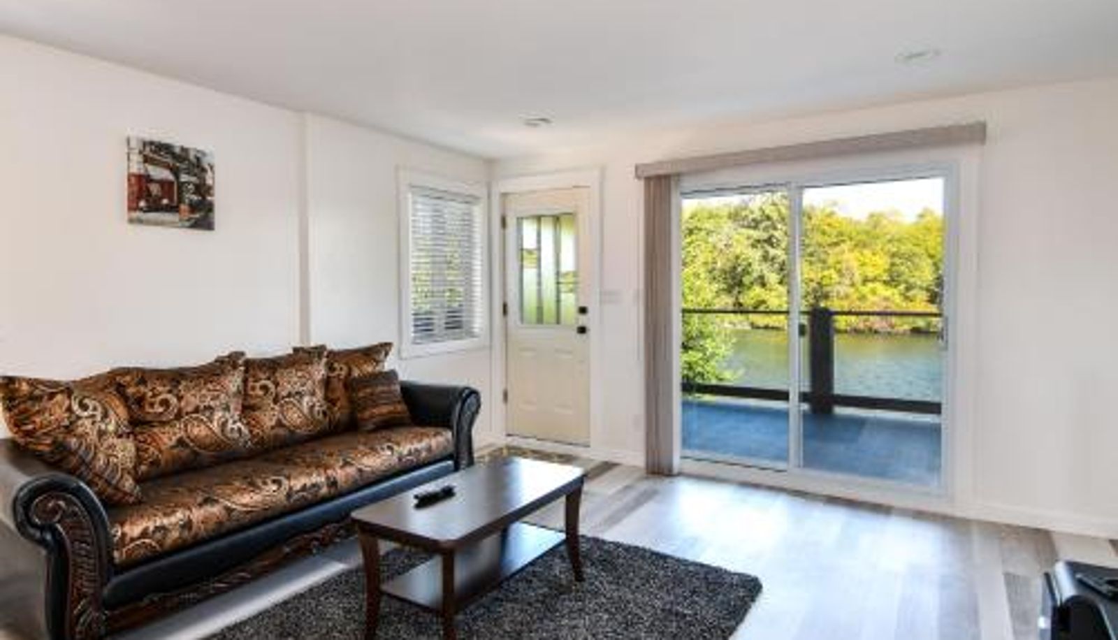 Standard room - Chateau Riverside