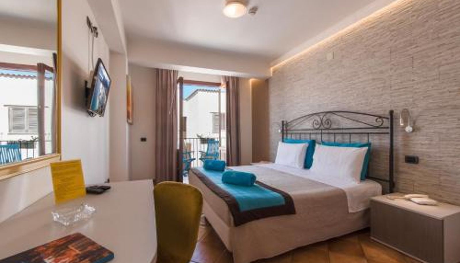 Pokój trzyosobowy - Hotel Trinacria