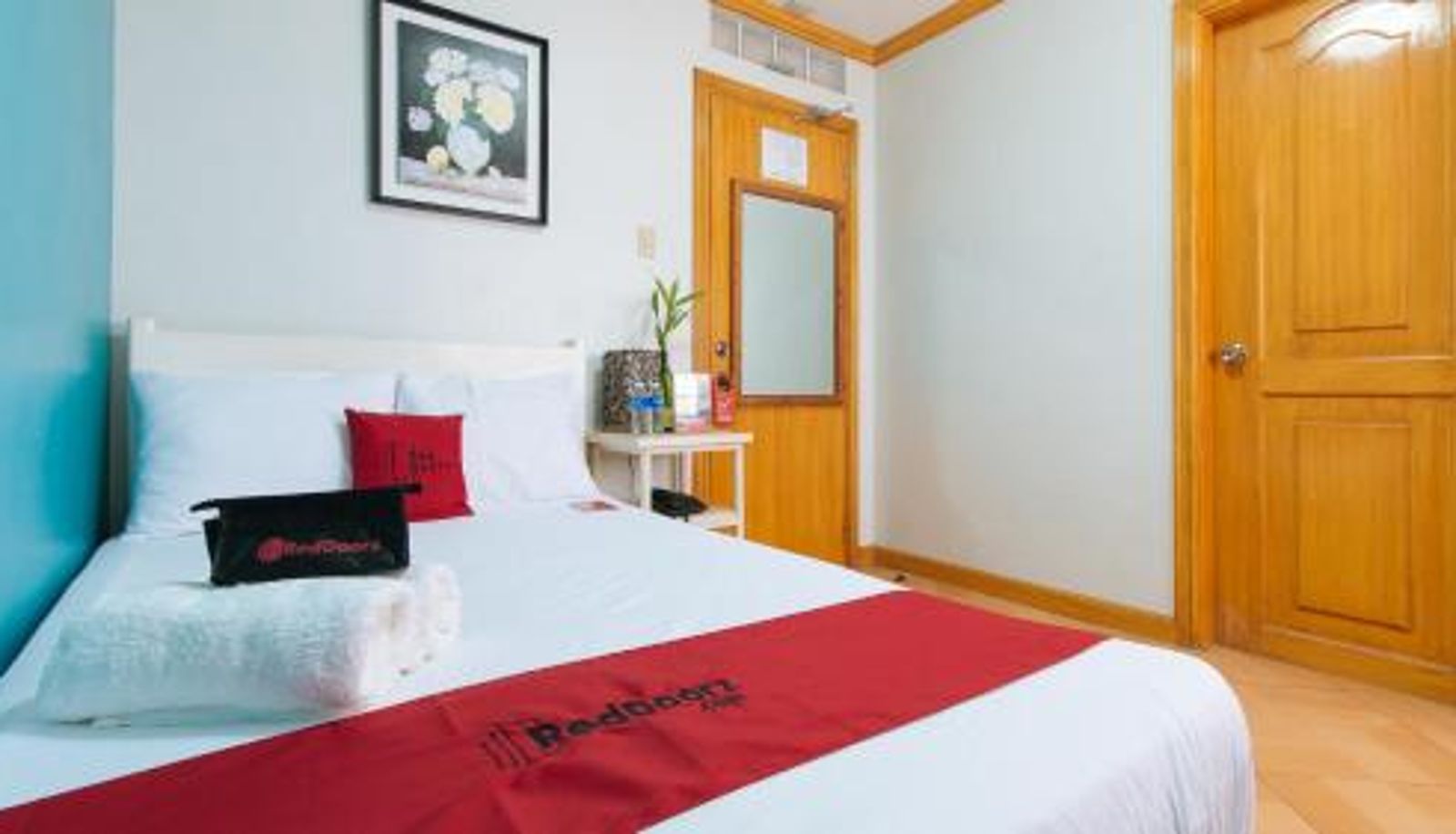 Room - RedDoorz @ Arimbay Legazpi City