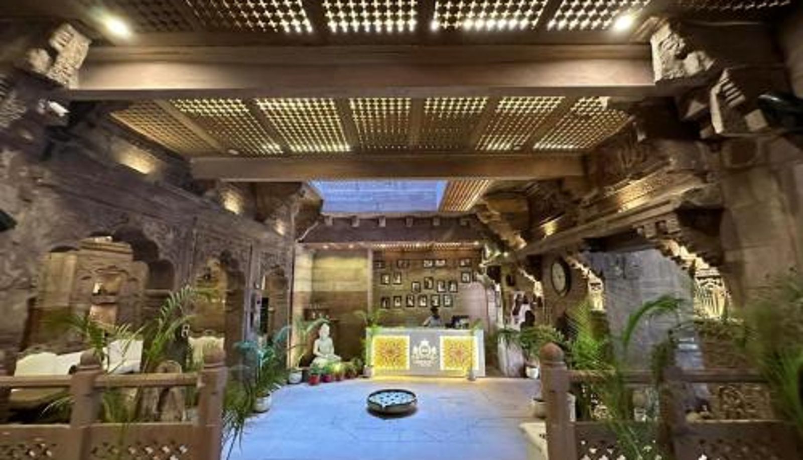 Sala prima colazione all'interno del ristorante - The Rani Mahal Haveli