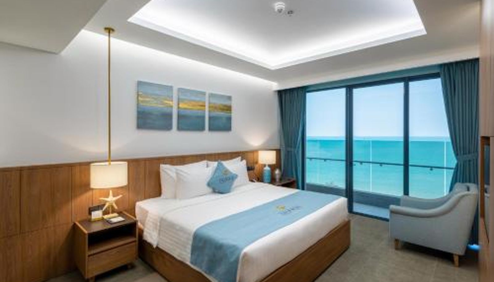 Suite - Fleur de Lys Hotel Quy Nhon