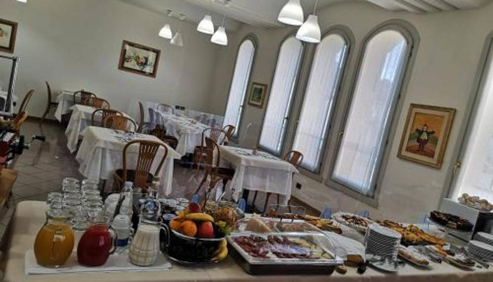 Sala de desayunos dentro del restaurante - Hotel San Giuliano