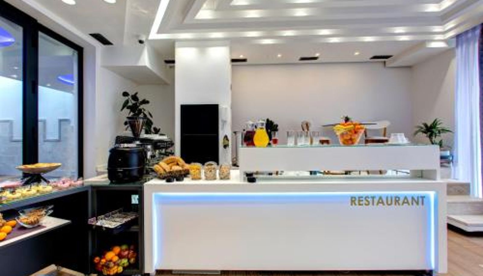 Salle de petit-déjeuner dans le restaurant - Diamond Rain Boutique Hotel