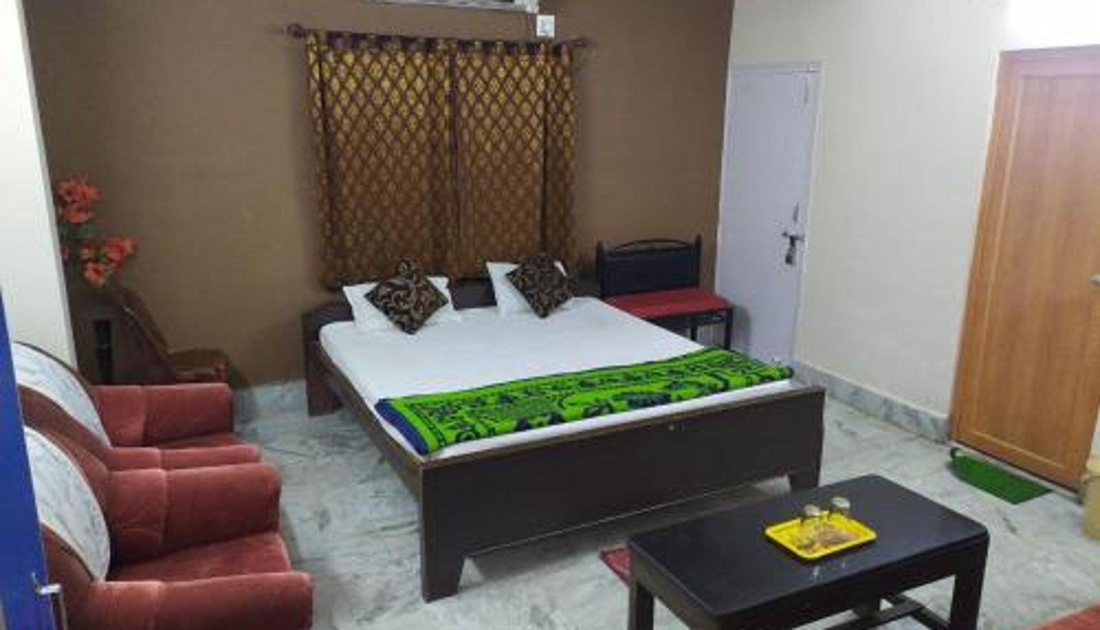Zimmer - M/s HOTEL DIWAN INTERNATIONAL