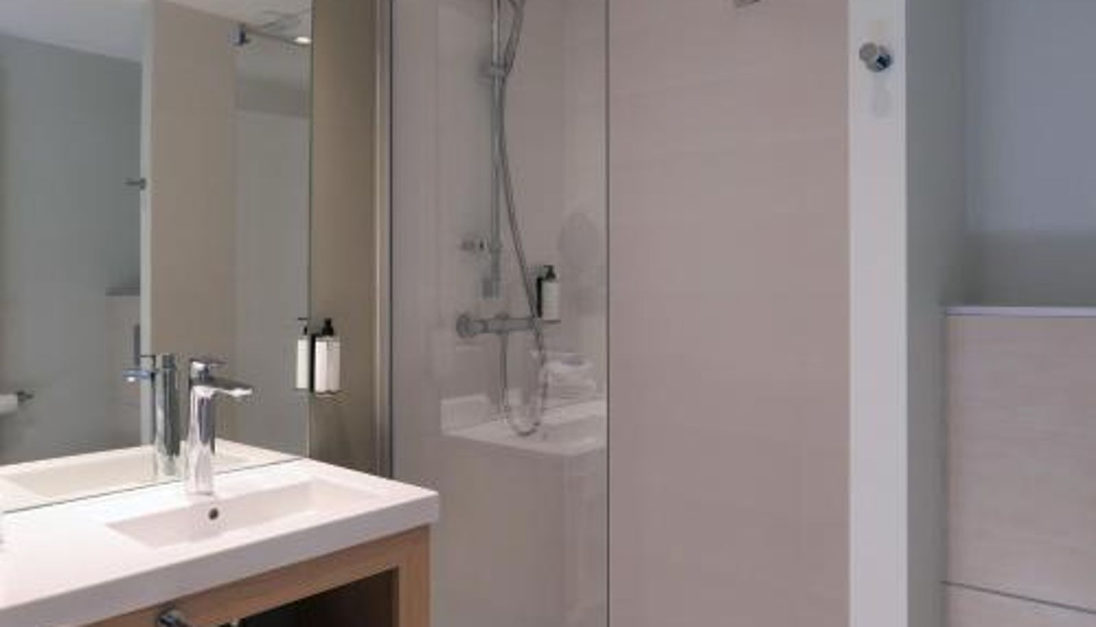 Standard room - Hôtel Akena Troyes - La Chapelle St-Luc
