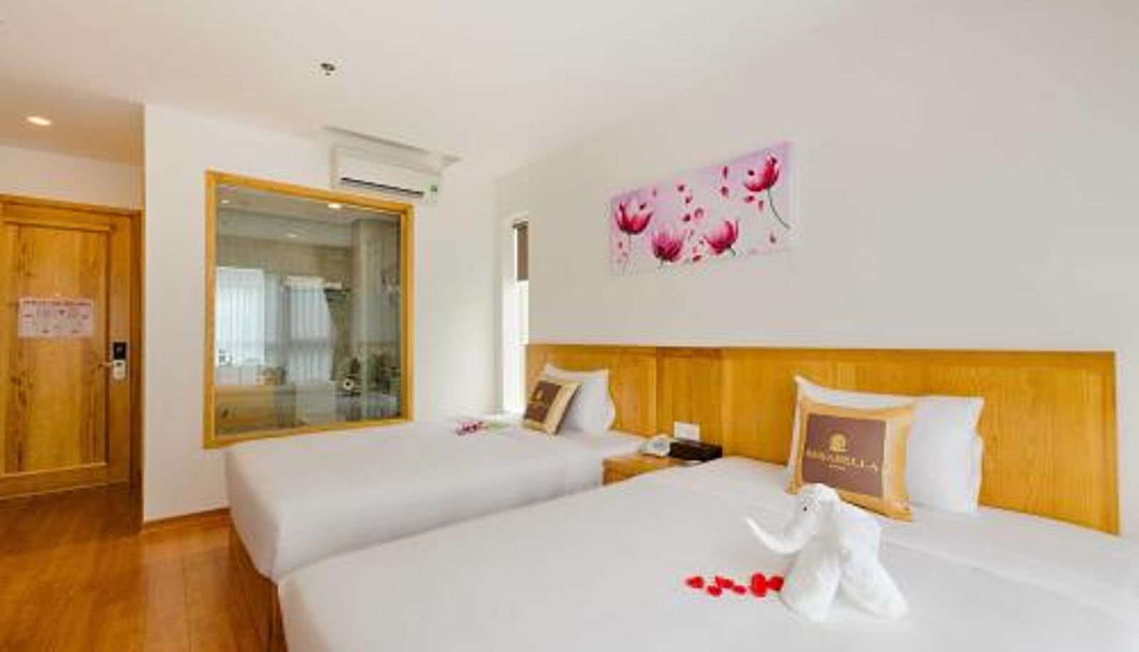Info - Rosabella Boutique Hotel