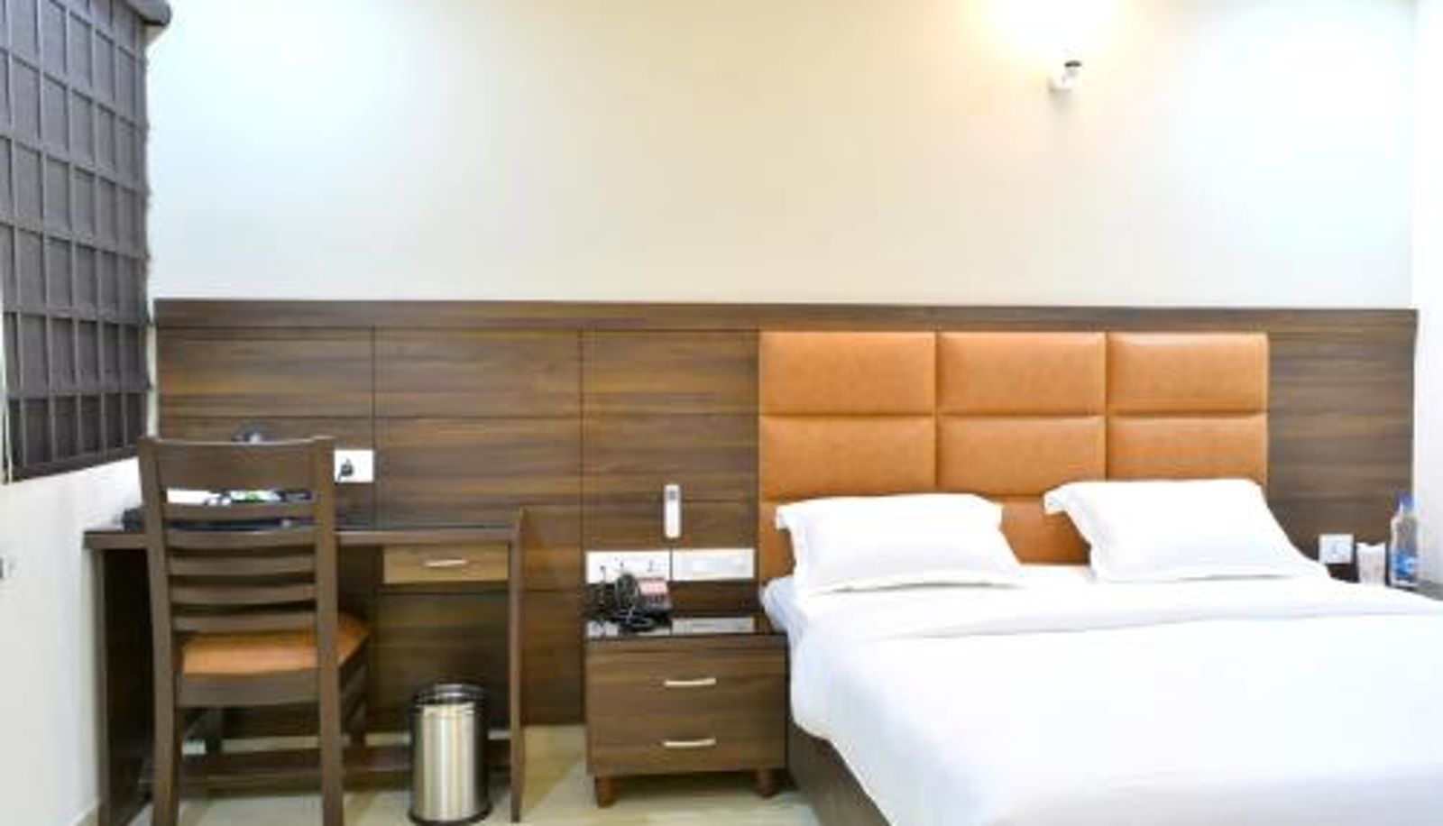 Room - Hotel Tara Palace Redfort