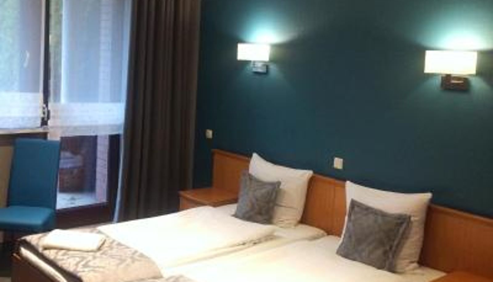 Room - Hotel Restauracja Tawerna Gliwice - duży parking gratis