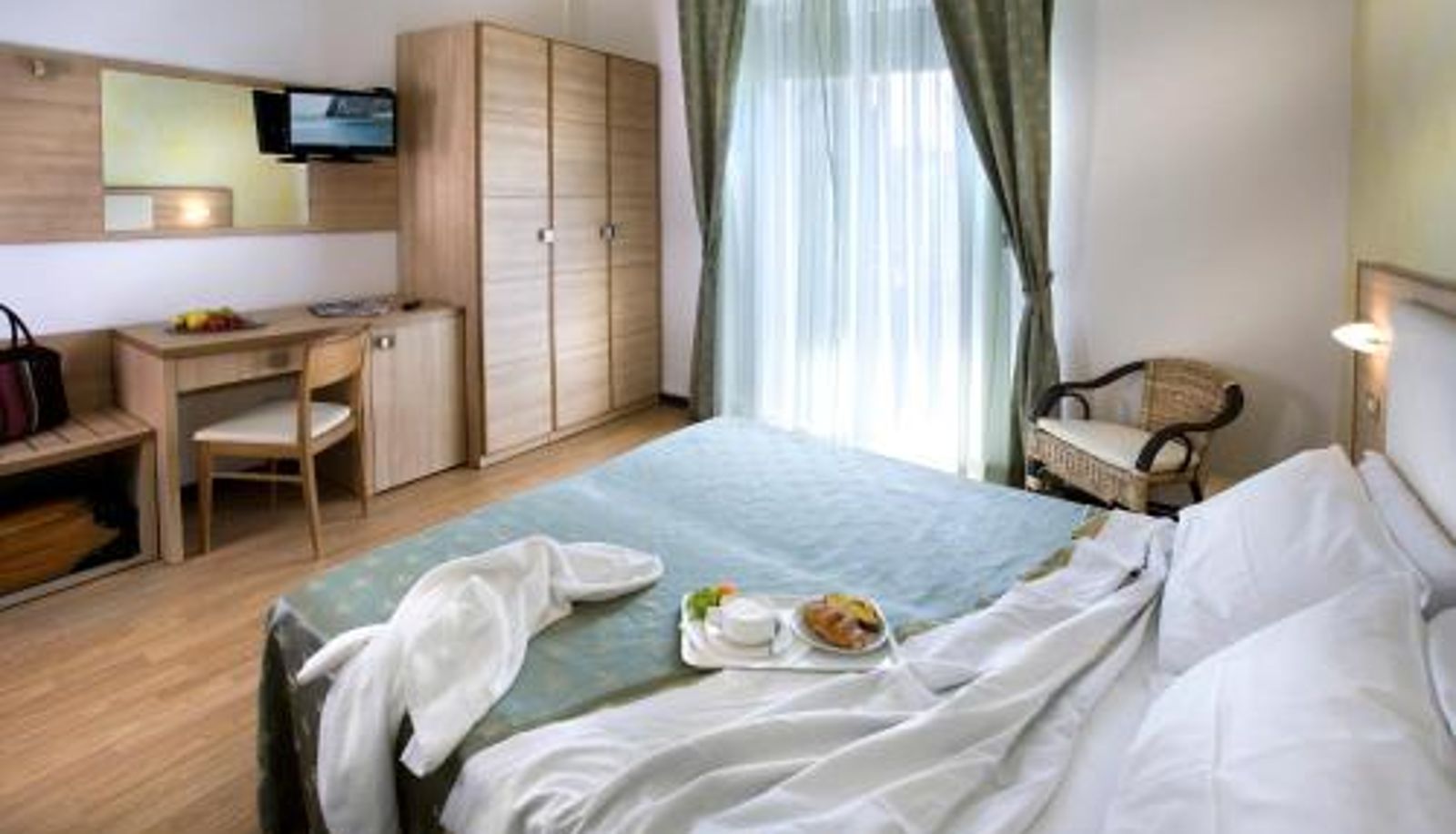 Camera - Hotel Boccaccio-free parking-
