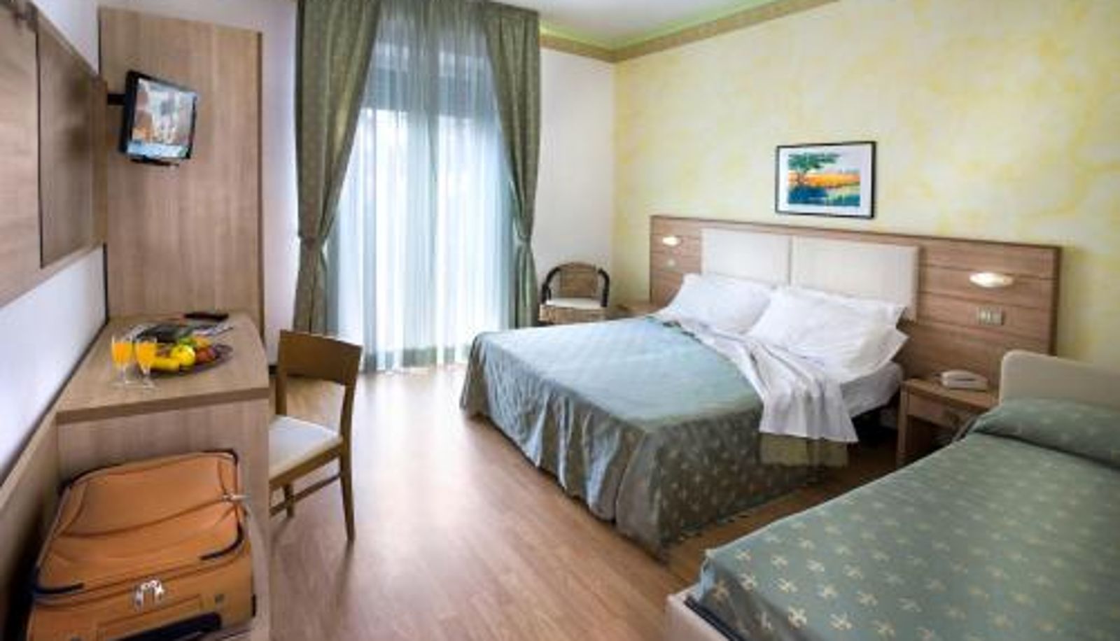 Tripla - Hotel Boccaccio-free parking-