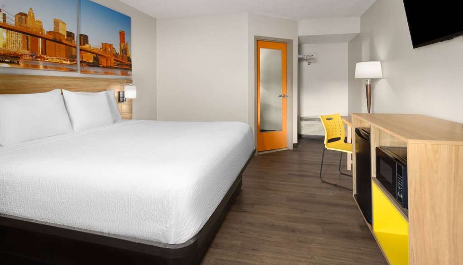Room - Days Inn & Suites by Wyndham Albany
