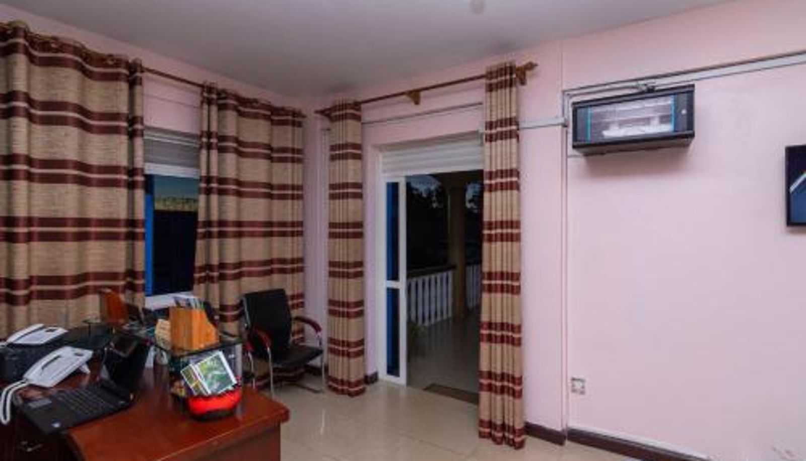 Room - Karibu BB Suites