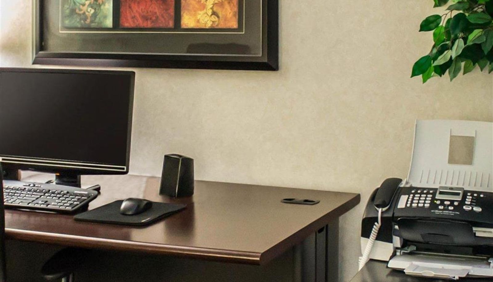Business centre - Quality Inn & Suites