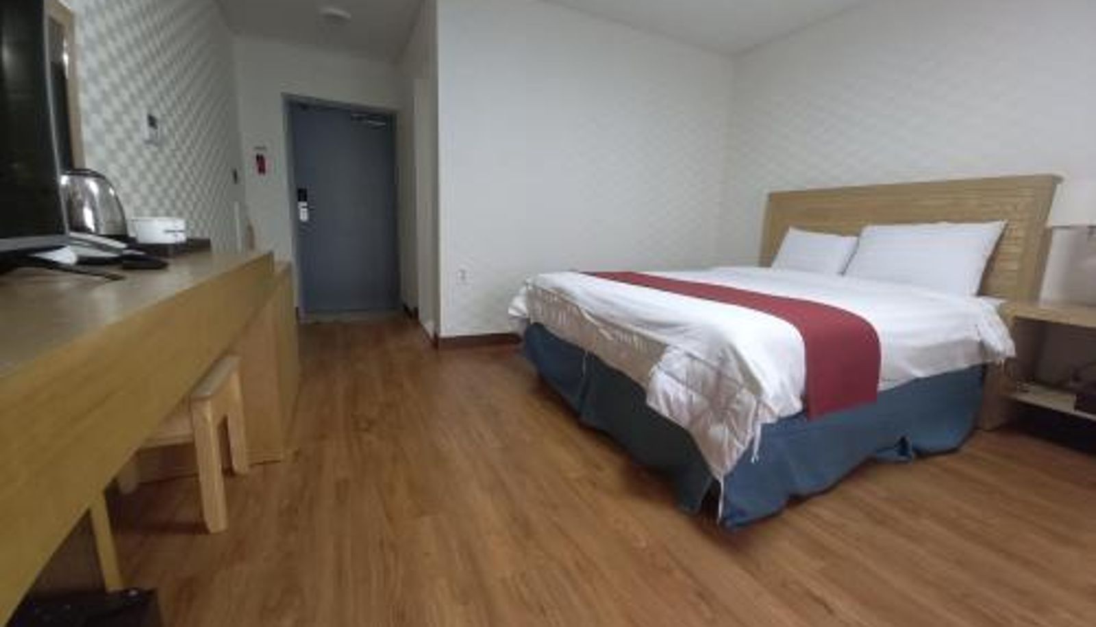 Room - Breeze Bay Hotel