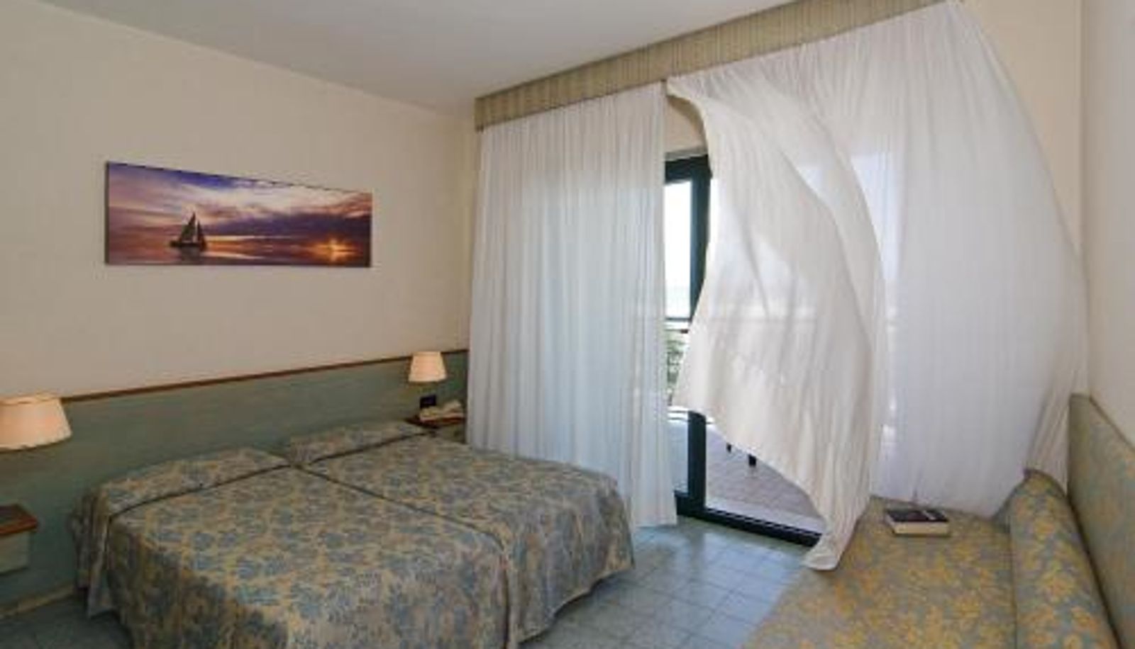 Dreibettzimmer - Hotel Paris