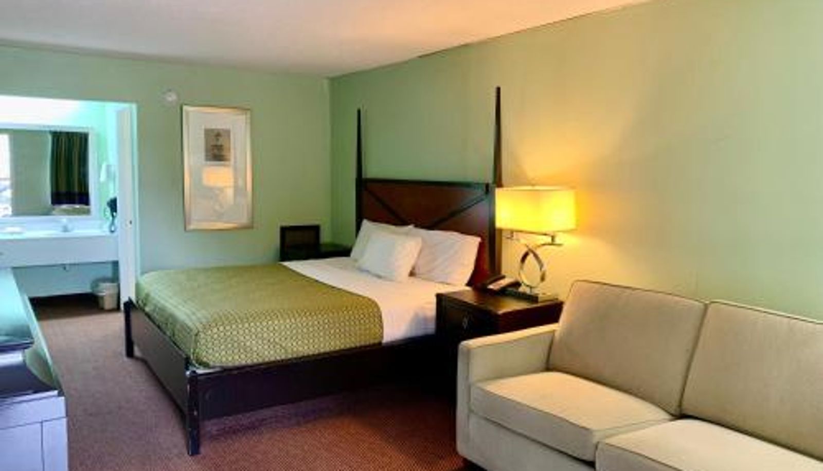 Info - Executive Inn Chester