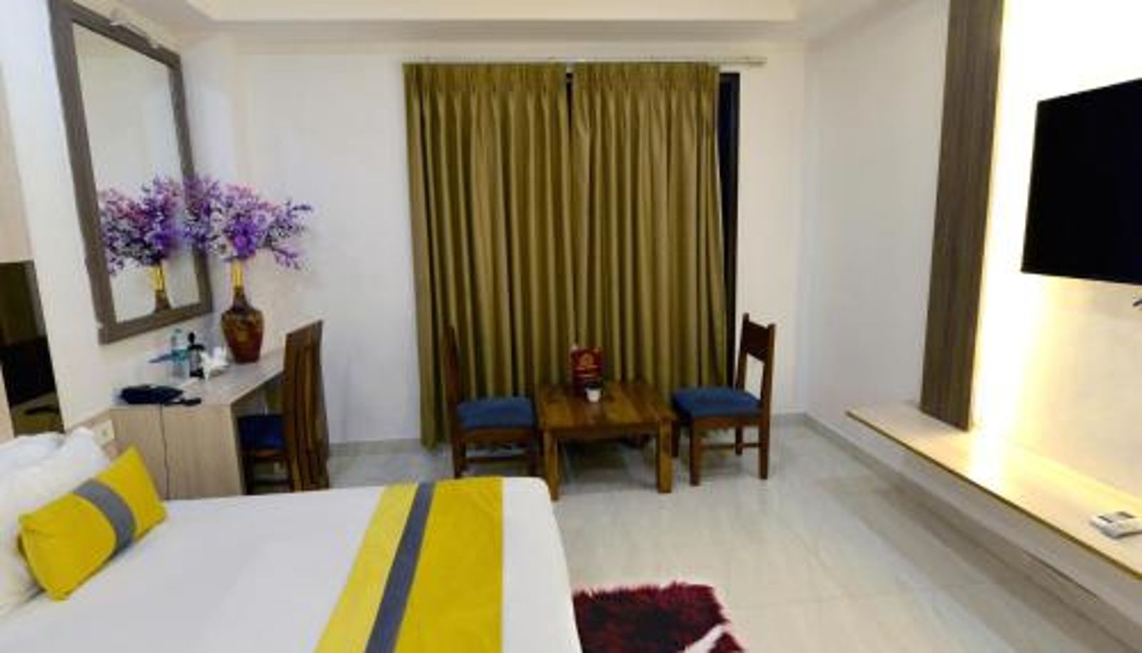 Room - Hotel The Yellow
