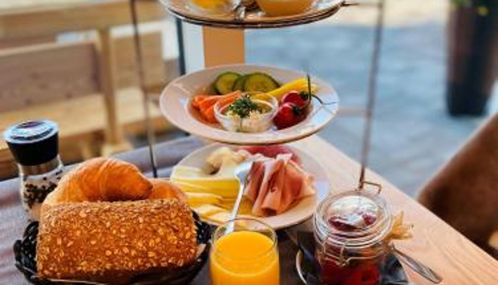 Frühstücksraum innerhalb des Restaurants - Gasthof Berger