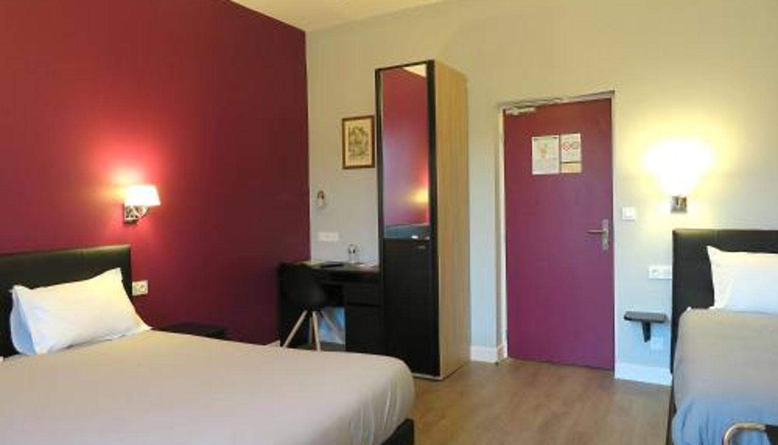 Driepersoonskamer - Hôtel Le Dormeux