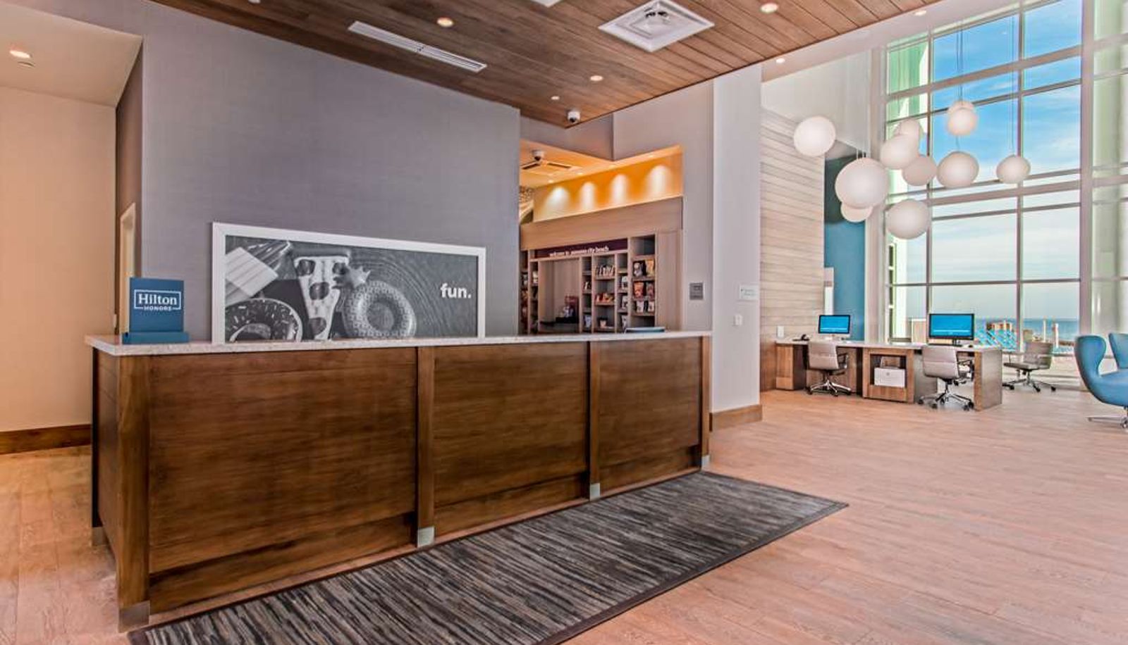 Hal - Hampton Inn and Suites Panama City Beach/Beachfront