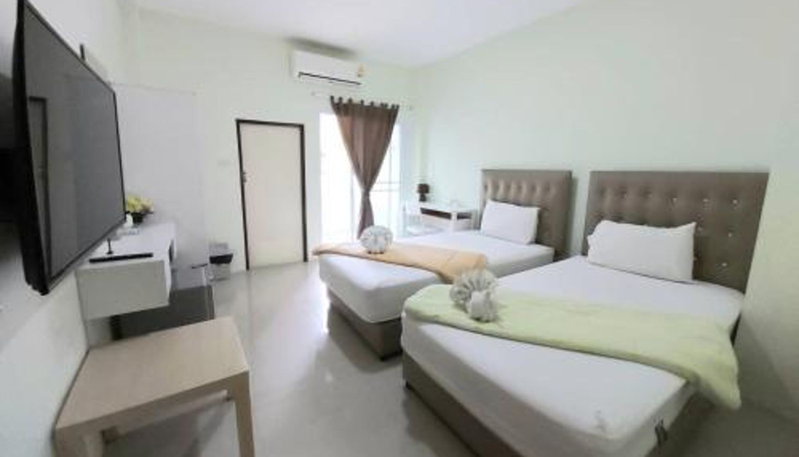 Room - Papangkorn House