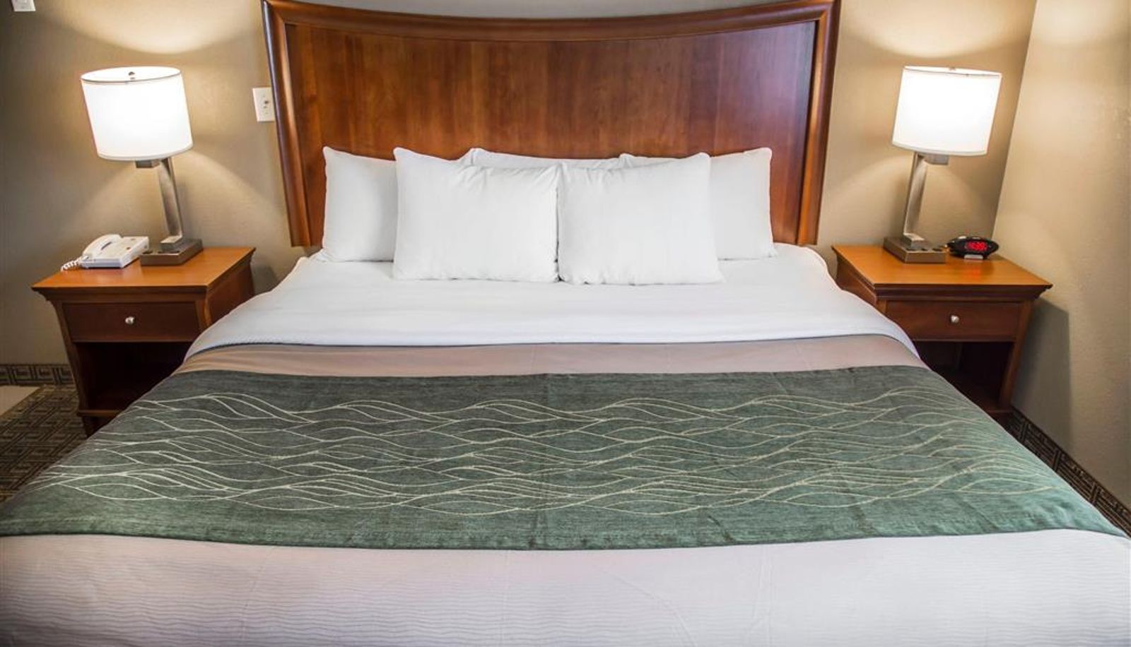 Room - Quality Inn & Suites Bradford