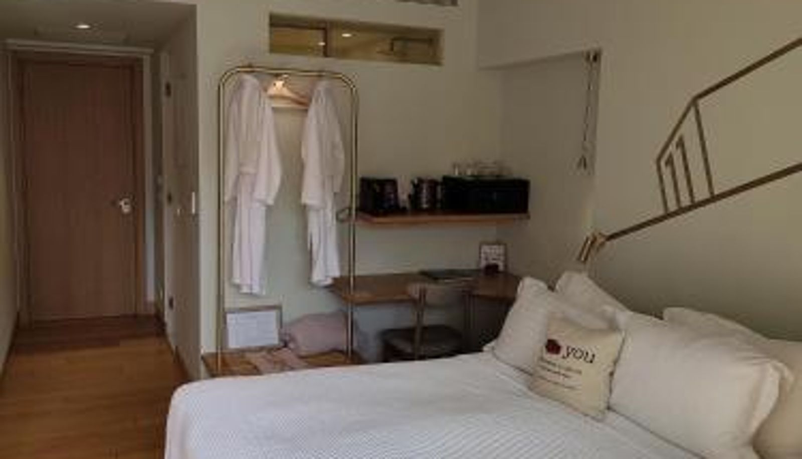 Zimmer - Coco-mat Athens BC