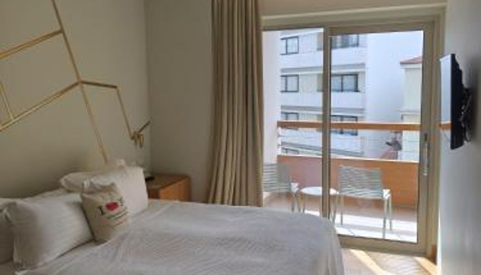 Zimmer - Coco-mat Athens BC