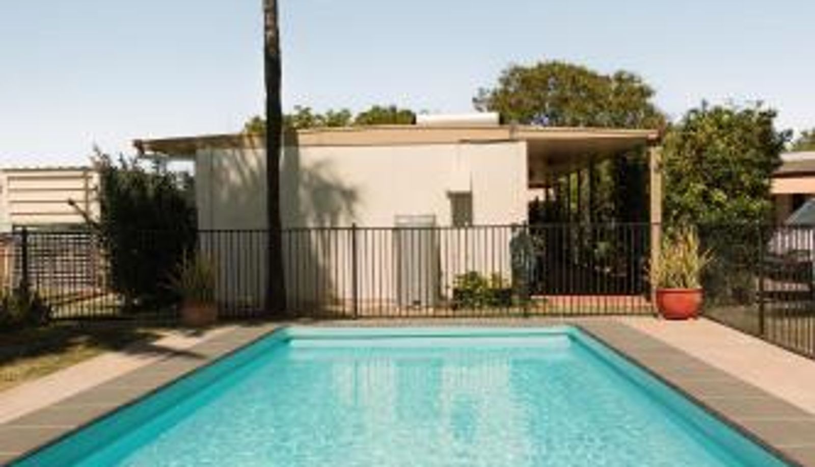 Pool - Wagon Wheel Motel