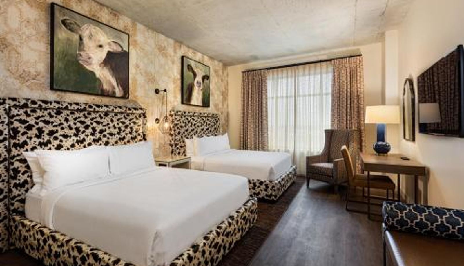 Room - The Brownwood Hotel & Spa