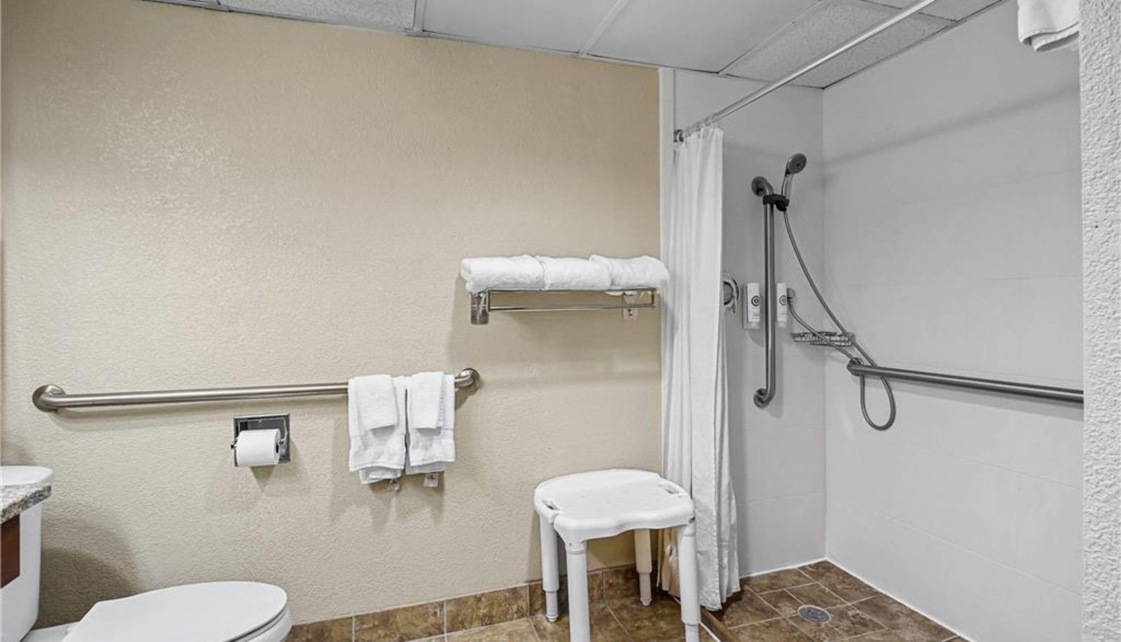 Room - Comfort Inn Cranberry Twp.
