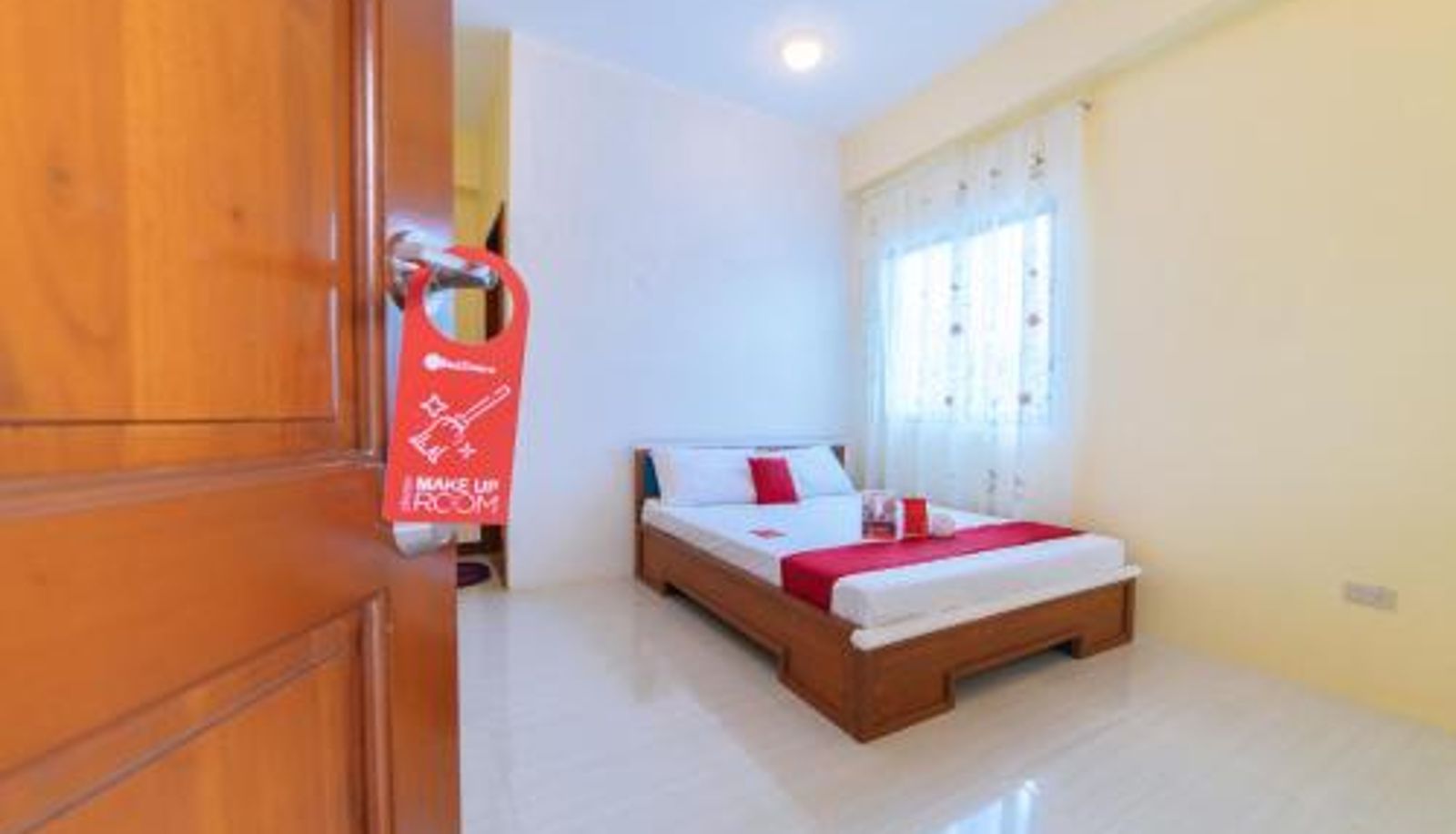 Chambre - RedDoorz Premium @ Casa Ghilda Resort Olongapo City